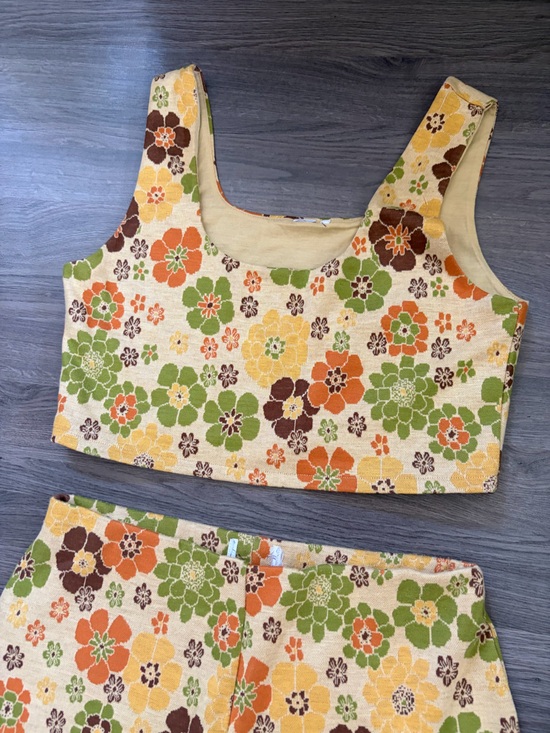 Other - Floral Two-Piece Crop Top & Flare Pants Set from Simon’s